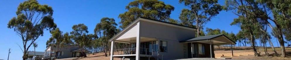 Neagles Retreat Villas Clare Exterior foto